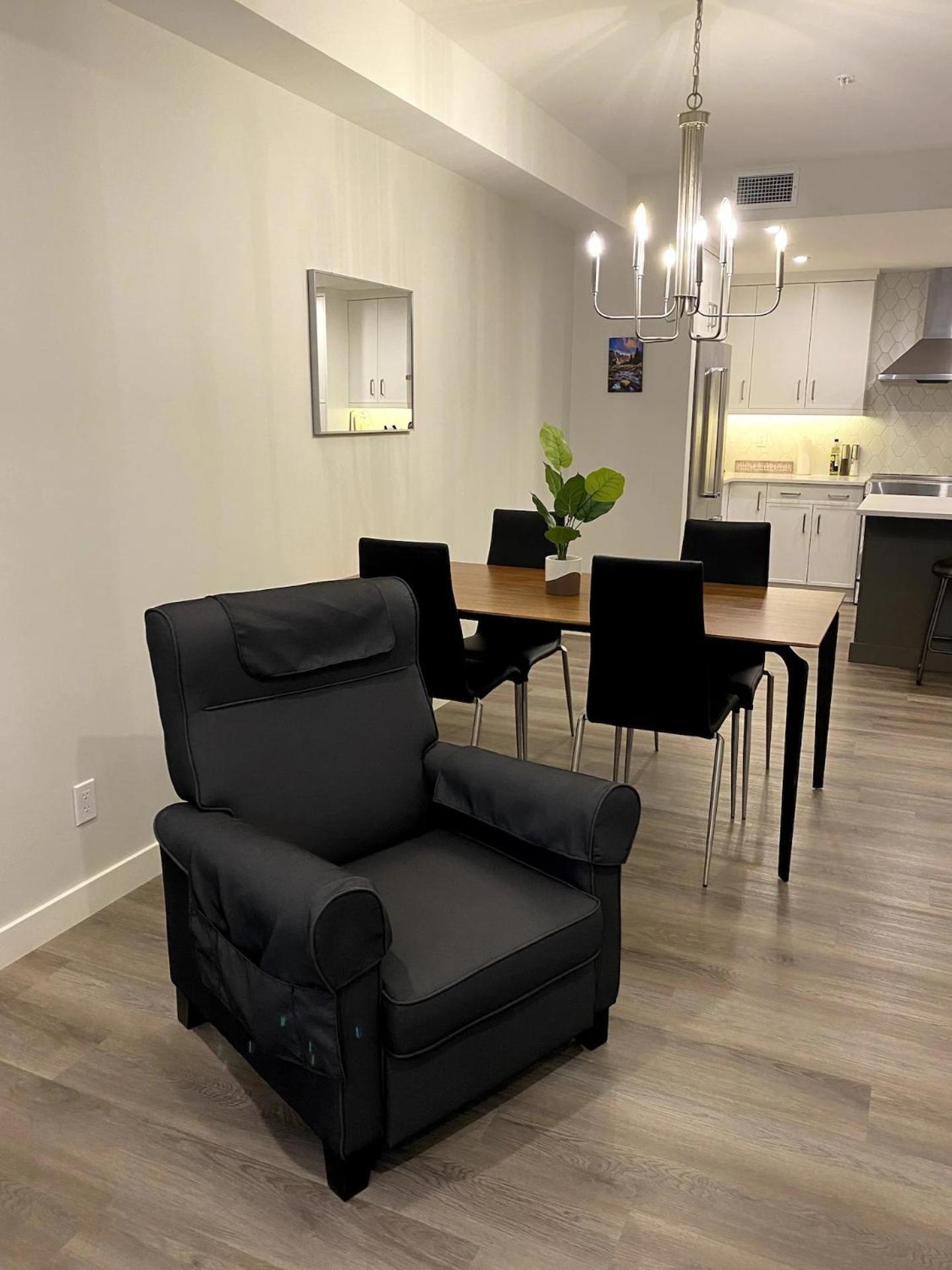 Luxury Unit In The Heart Of Canmore Exteriör bild