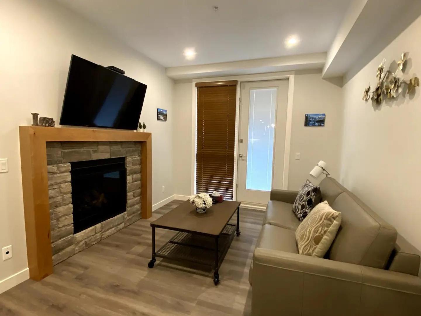 Luxury Unit In The Heart Of Canmore Exteriör bild