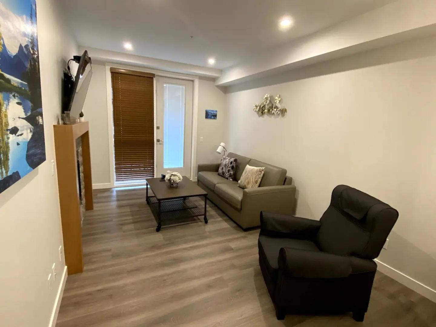 Luxury Unit In The Heart Of Canmore Exteriör bild